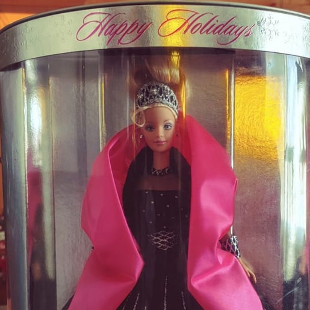 1998 Vintage Happy Holiday Barbie